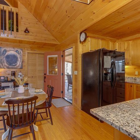 Blue Ridge Cabin Hot Tub, Fire Pit And Grill! Eksteriør bilde